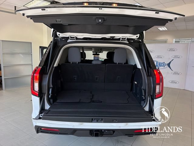 Certified 2025 Ford Expedition Active RWD image 12