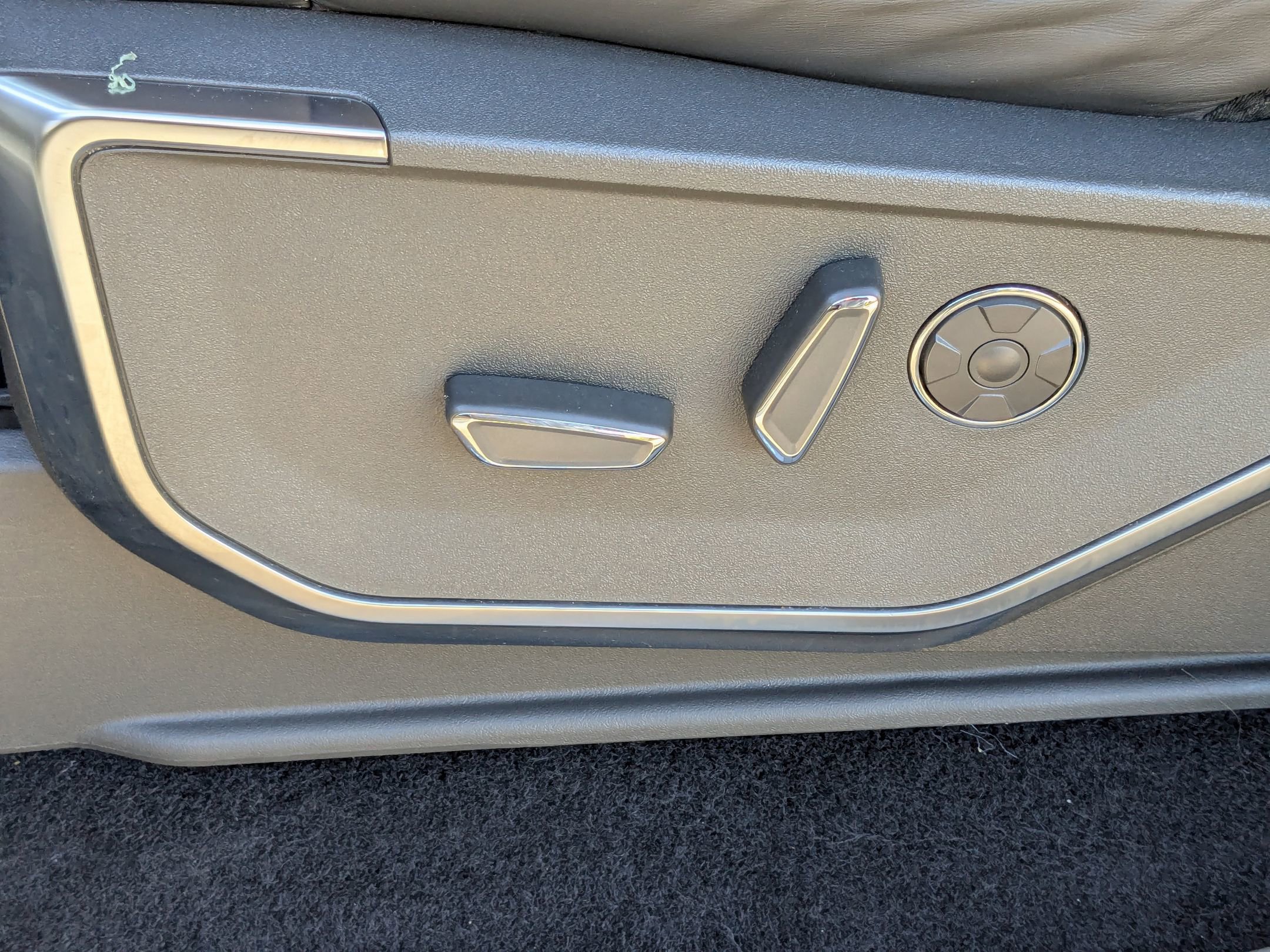 Certified 2024 Ford F150 Platinum w/ Equipment Group 703A Plus image 18