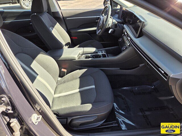 Used 2026 Hyundai Sonata SEL FWD image 16