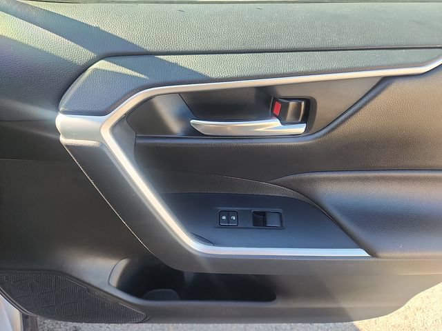 Used 2020 Toyota RAV4 XLE w/ Convenience Package AWD/4WD image 34