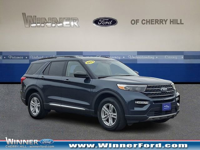 Certified 2023 Ford Explorer XLT w/ Equipment Group 202A AWD/4WD image 1