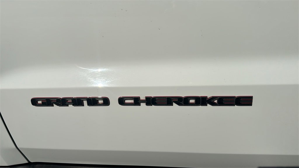 Used 2021 Jeep Grand Cherokee Trailhawk image 8