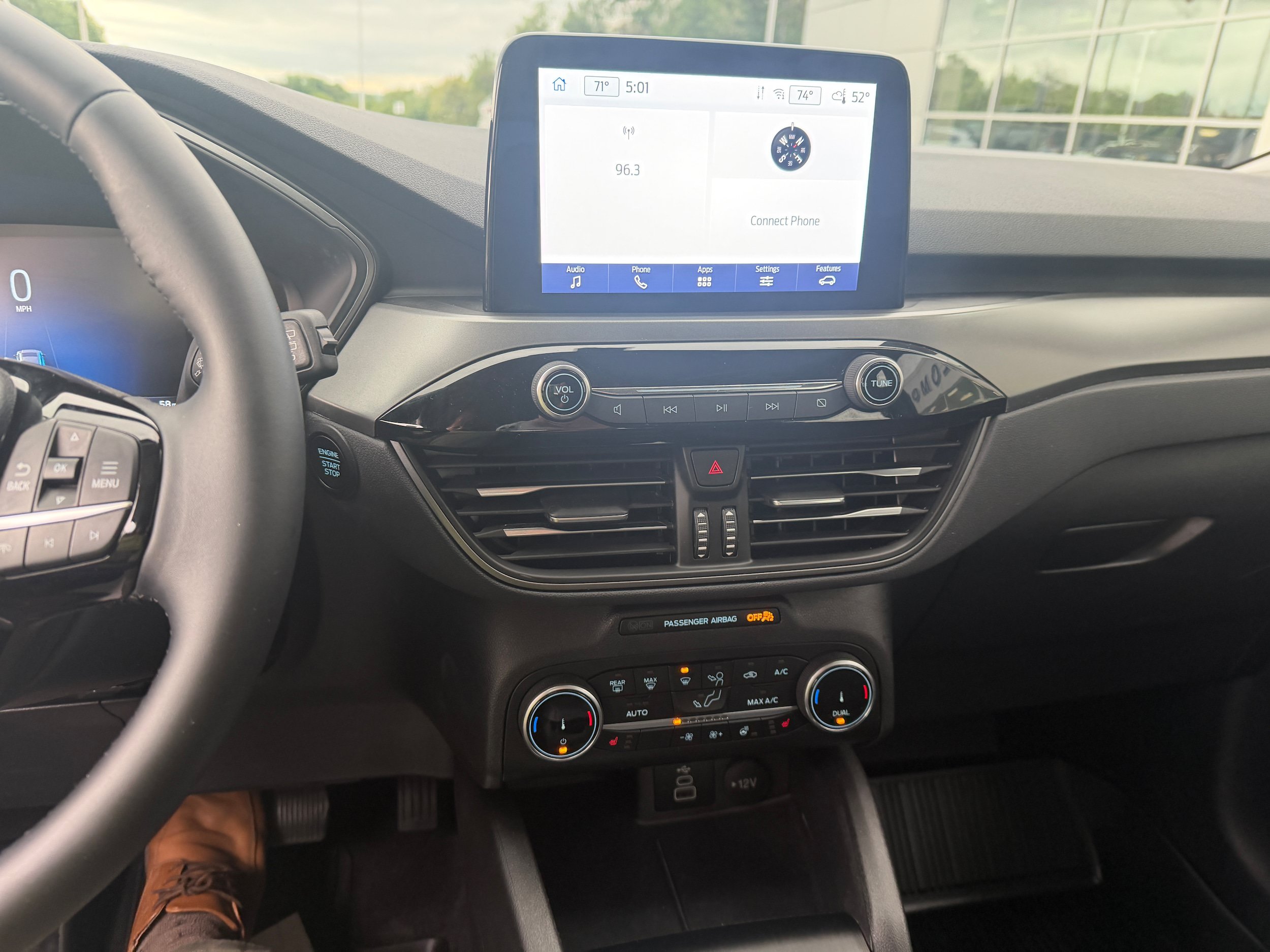 Certified 2024 Ford Escape Active AWD/4WD image 23