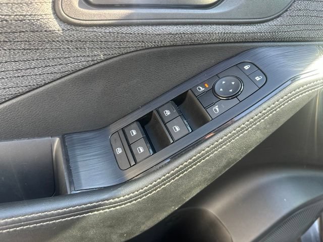 Used 2023 Nissan Rogue SV AWD/4WD image 14