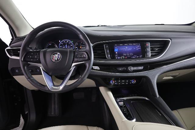 Used 2023 Buick Enclave Avenir w/ Avenir Technology Package AWD/4WD image 15