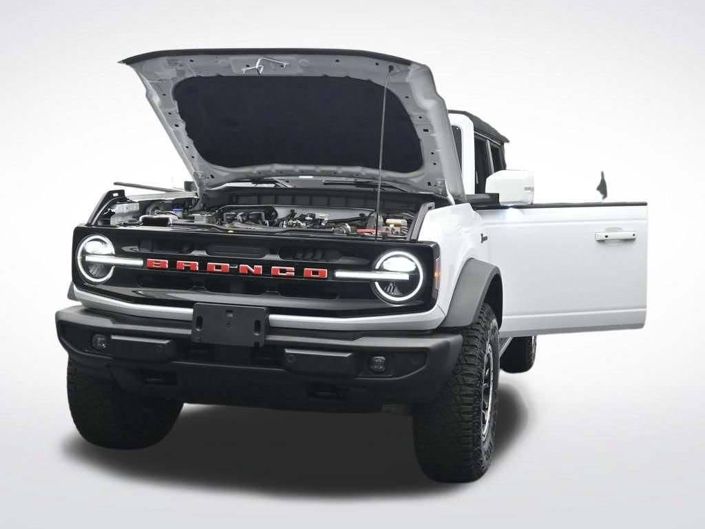Certified 2024 Ford Bronco Outer Banks w/ Sasquatch Package AWD/4WD image 43
