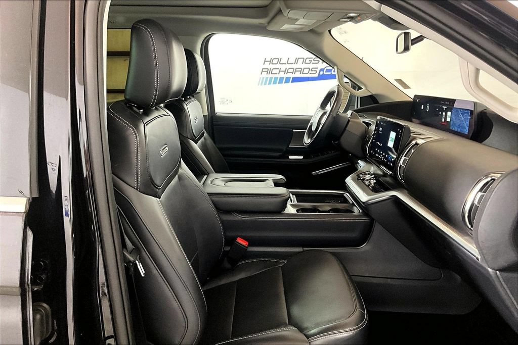 Certified 2025 Ford Expedition Platinum AWD/4WD image 6
