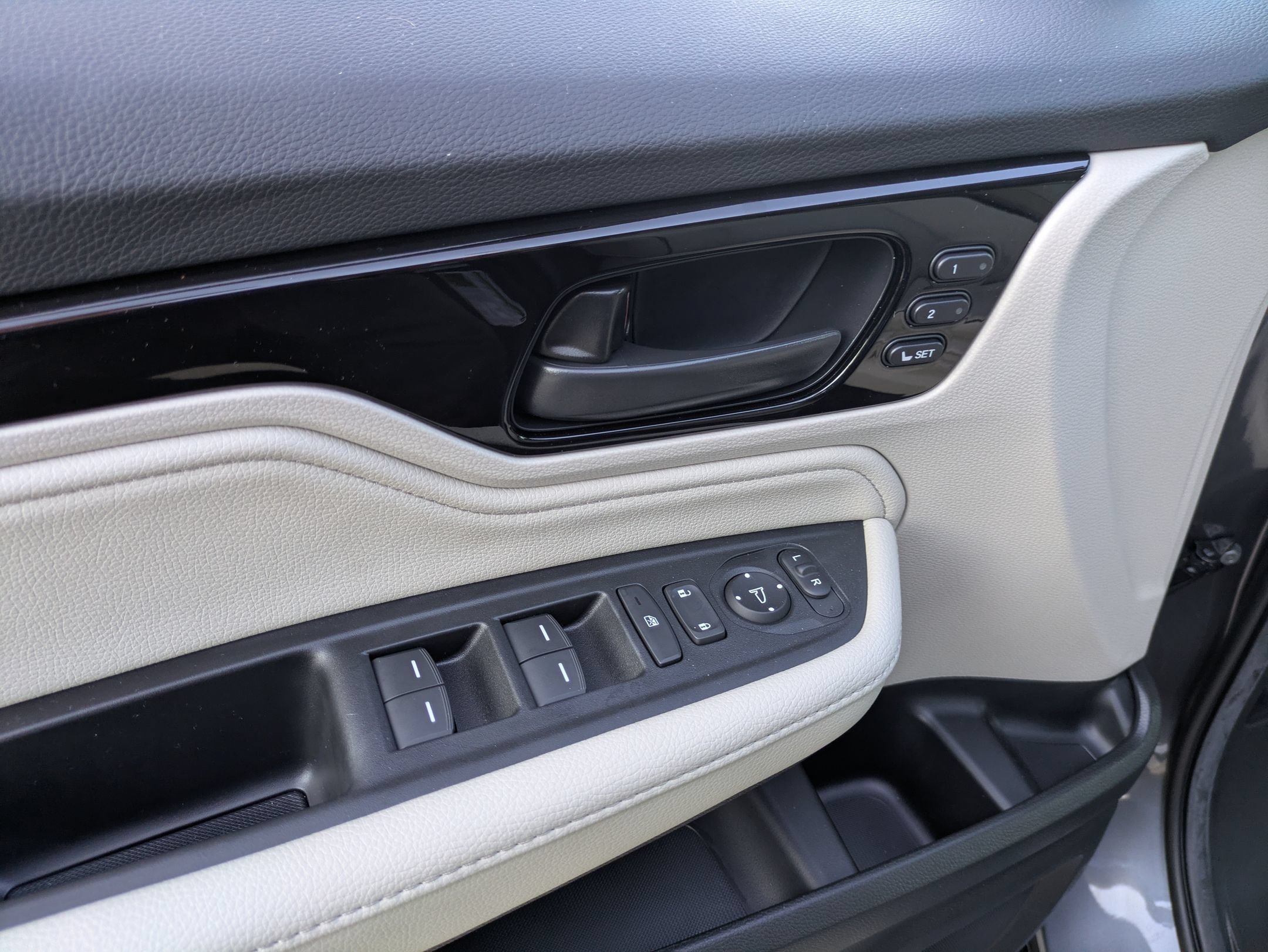 Used 2025 Honda Odyssey Touring image 15