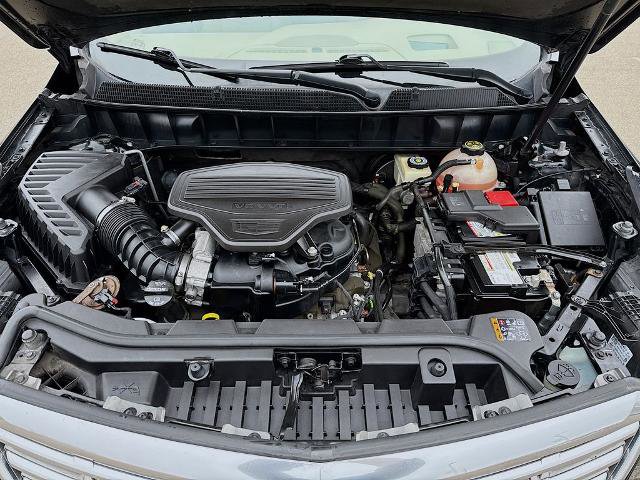 Used 2017 Cadillac XT5 Platinum w/ Driver Assist Package image 23