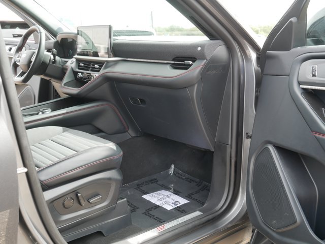 Certified 2026 Ford Explorer ST-Line AWD/4WD image 21