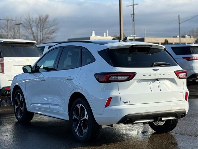 Certified 2023 Ford Escape ST-Line Select w/ Tech Pack #2 image 5