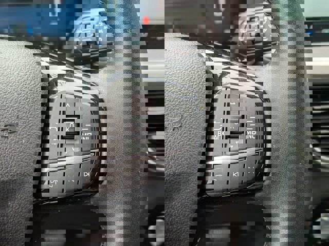 Certified 2024 Ford Escape SE w/ PHEV Premium Package image 18