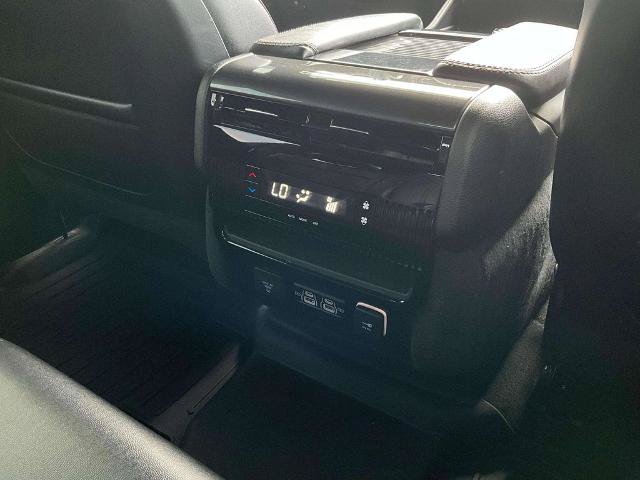 Used 2023 Jeep Wagoneer 4WD w/ Premium Group I image 27