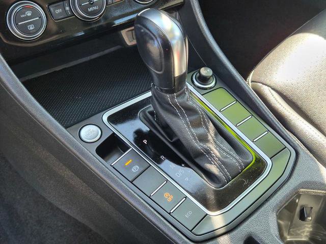 Used 2021 Volkswagen Jetta SE image 21