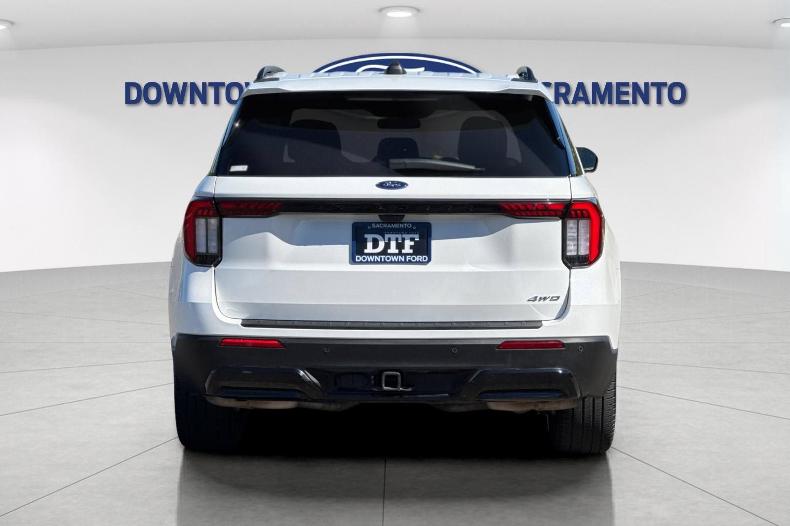 Certified 2025 Ford Explorer ST-Line w/ ST-Line Street Pack AWD/4WD image 9
