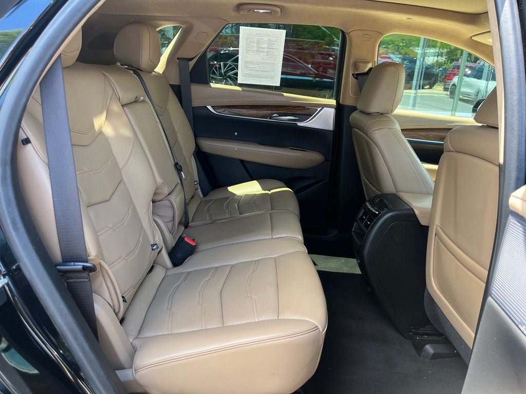 Used 2021 Cadillac XT5 Premium Luxury w/ Platinum Package FWD image 19