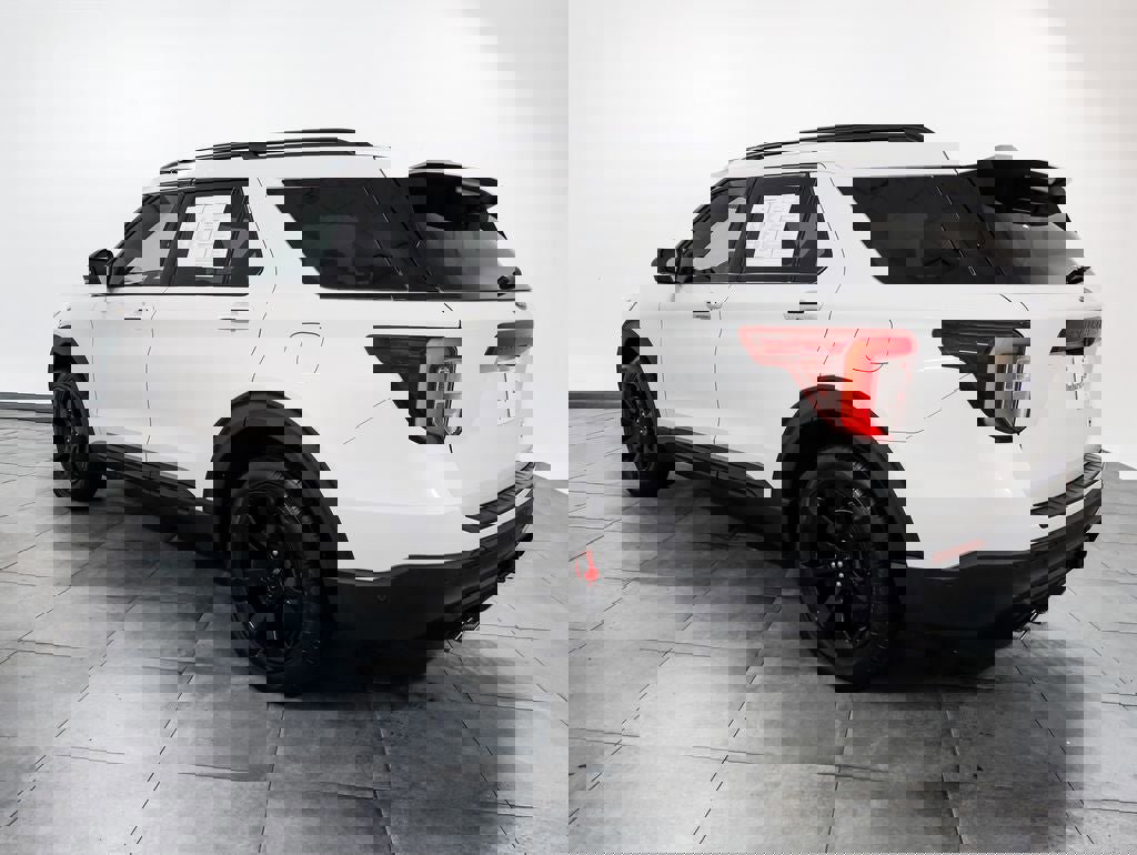 Certified 2022 Ford Explorer ST w/ Equipment Group 401A image 2