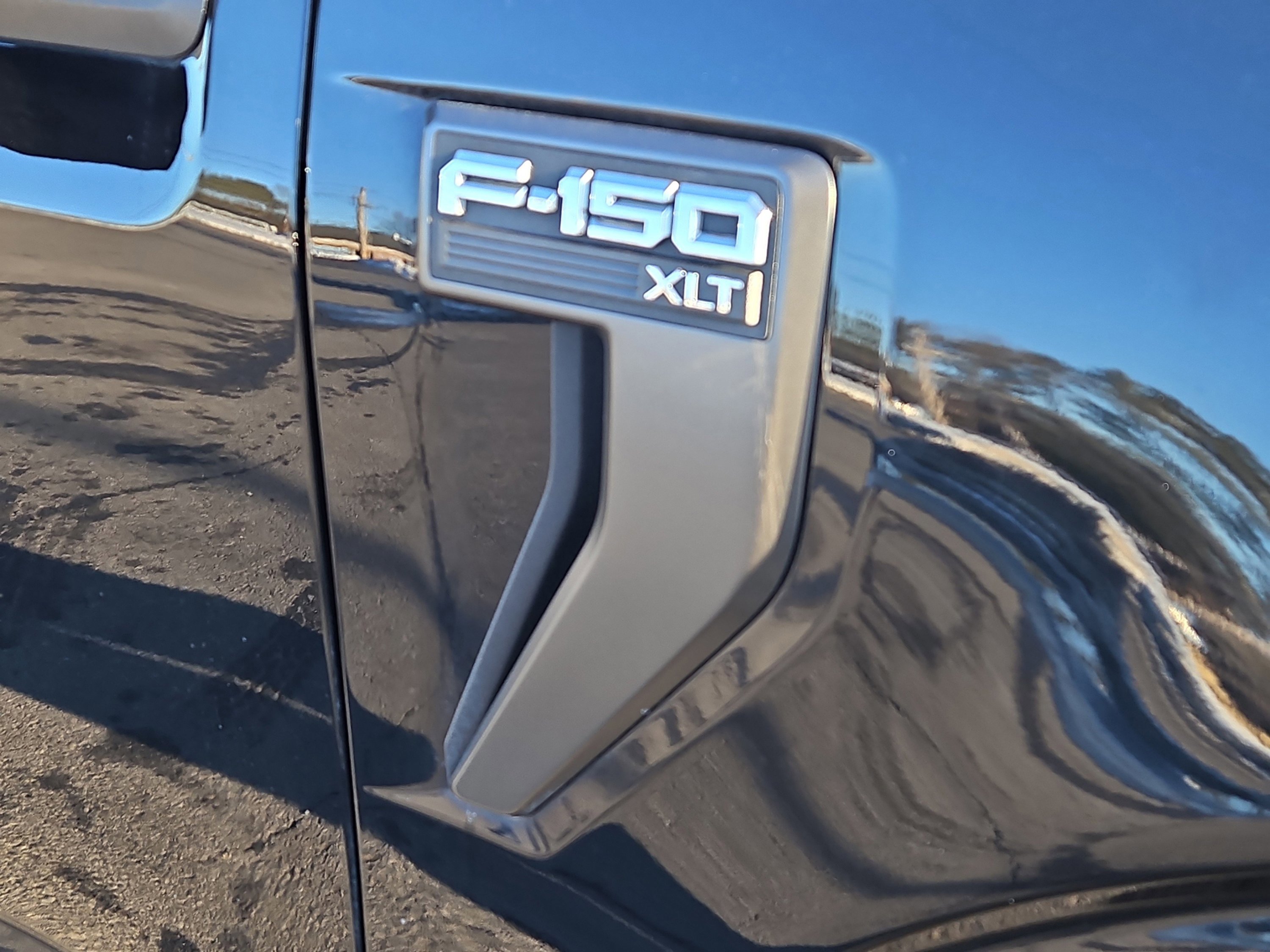 Certified 2023 Ford F150 XLT w/ Equipment Group 302A High image 9