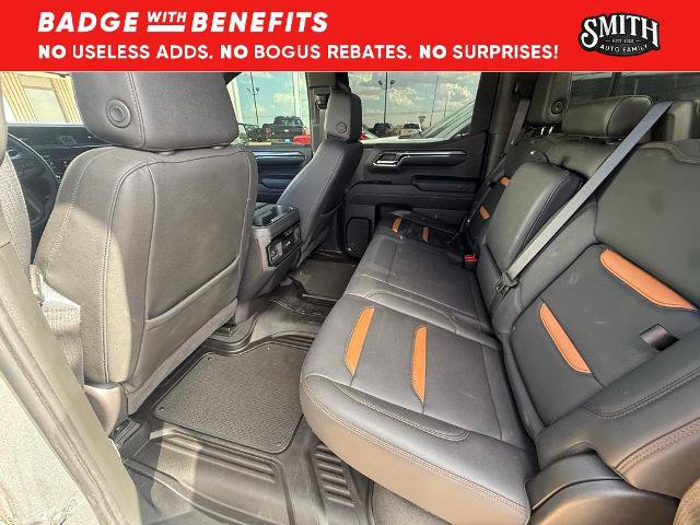 Used 2024 GMC Sierra 1500 AT4 w/ Technology Package AWD/4WD image 18
