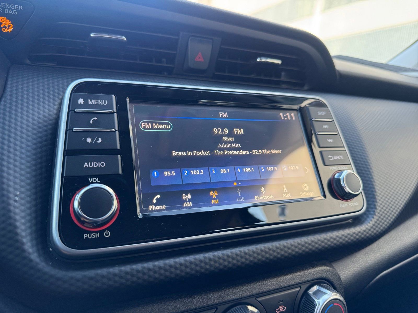 Used 2024 Nissan Kicks S image 23