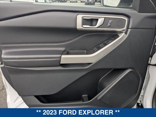 Certified 2023 Ford Explorer XLT w/ Equipment Group 202A RWD image 10