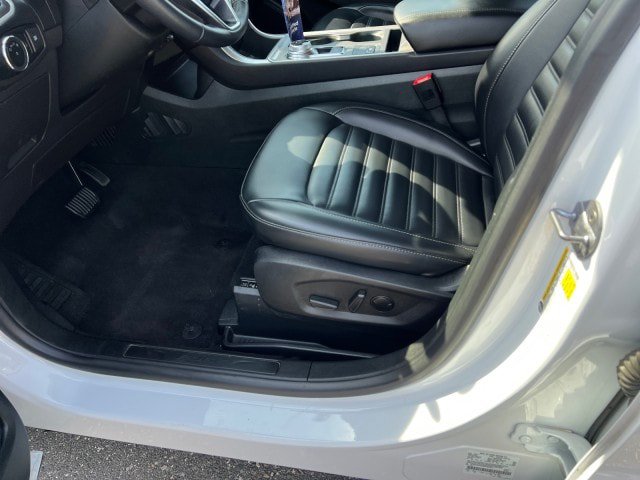 Certified 2024 Ford Edge SEL AWD/4WD image 11