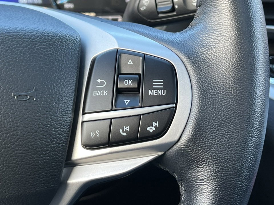 Certified 2022 Ford Explorer XLT w/ Equipment Group 202A image 28