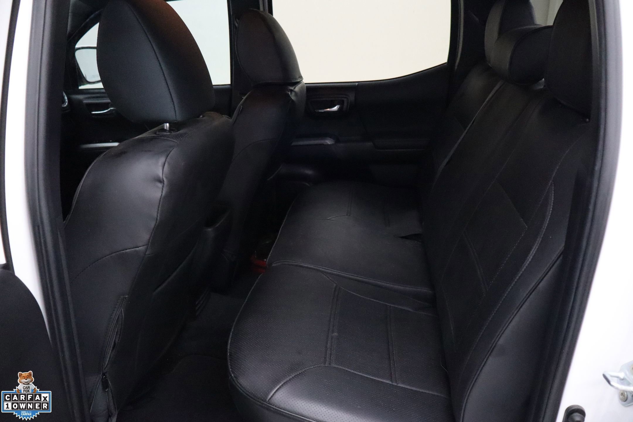 Used 2023 Toyota Tacoma TRD Off-Road w/ Technology Package image 31