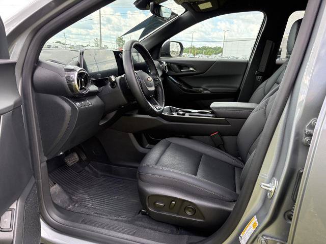 Used 2026 Chevrolet Equinox LT w/ Convenience Package II FWD image 13