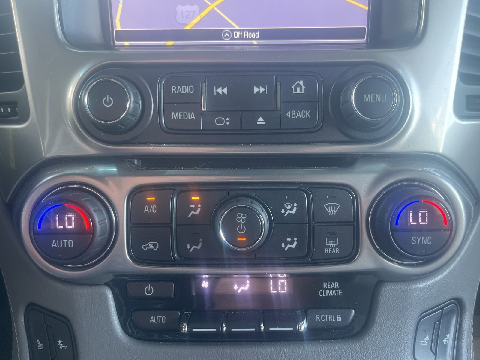 Used 2019 Chevrolet Suburban LT AWD/4WD image 26