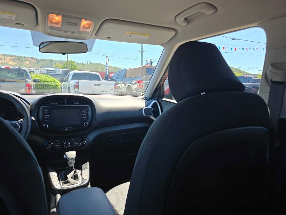Used 2021 Kia Soul LX FWD image 14