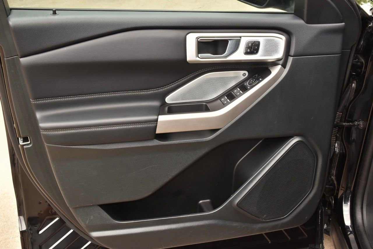 Certified 2024 Ford Explorer Limited w/ Limited Technology Package image 37