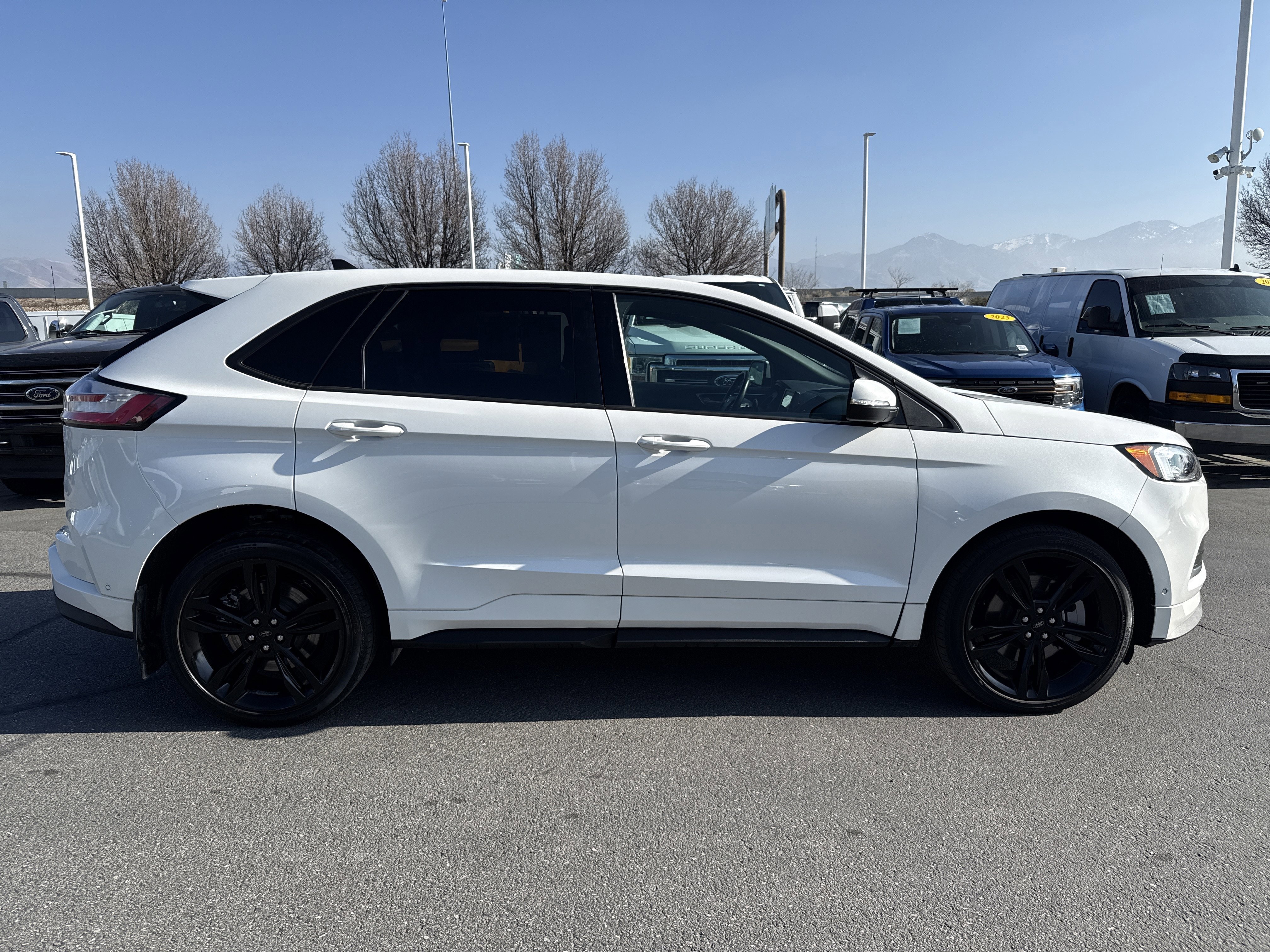 Certified 2022 Ford Edge ST w/ Equipment Group 401A image 7
