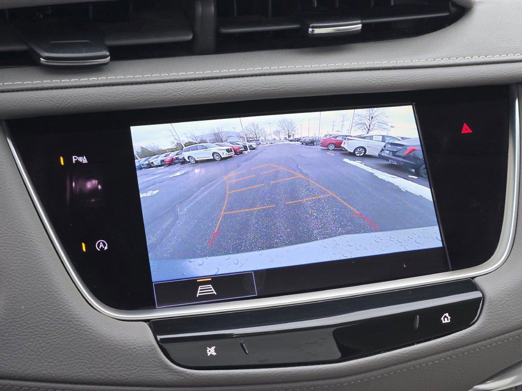 Used 2023 Cadillac XT5 Premium Luxury image 24