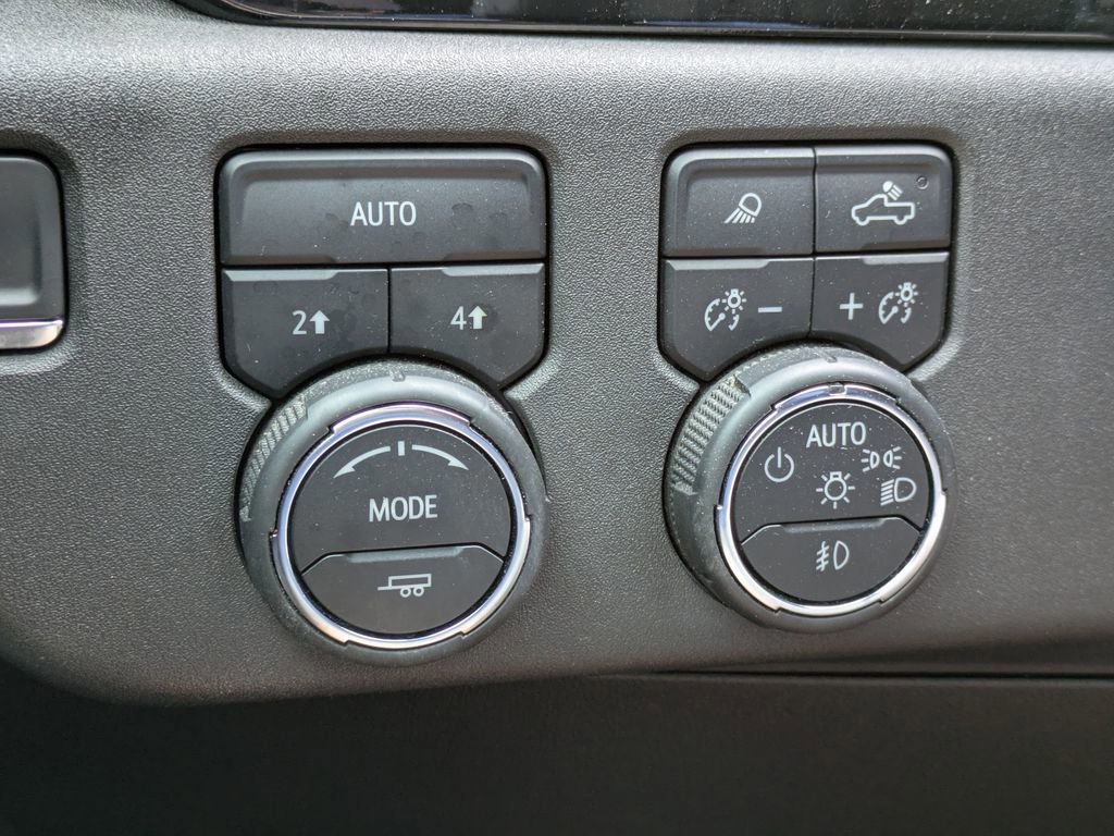 Used 2023 Chevrolet Silverado 1500 LTZ image 26