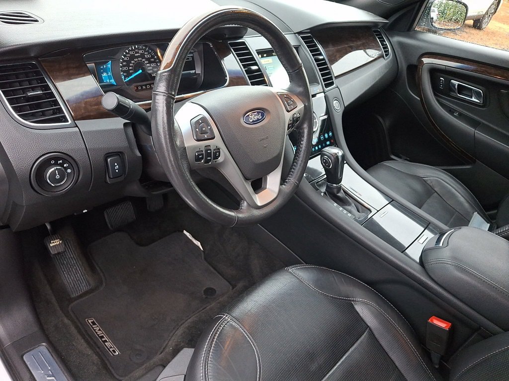 Certified 2018 Ford Taurus Limited AWD/4WD image 15