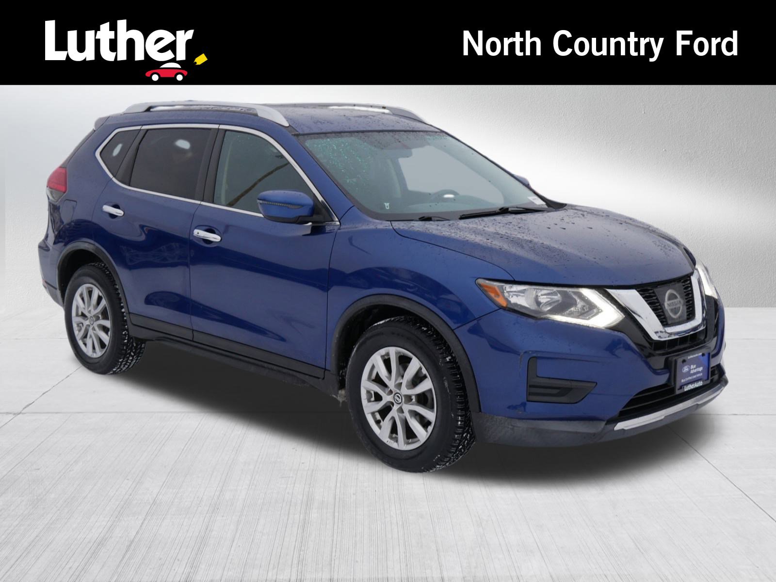 Used 2017 Nissan Rogue SV