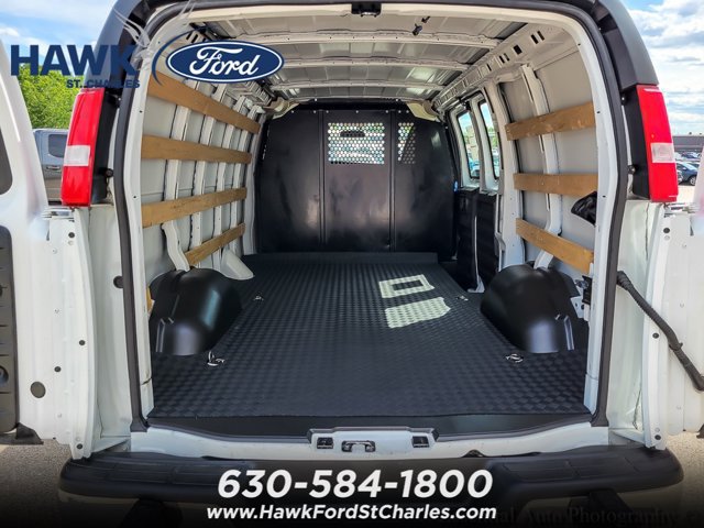 Used 2024 Chevrolet Express 2500 w/ Driver Convenience Package RWD image 15