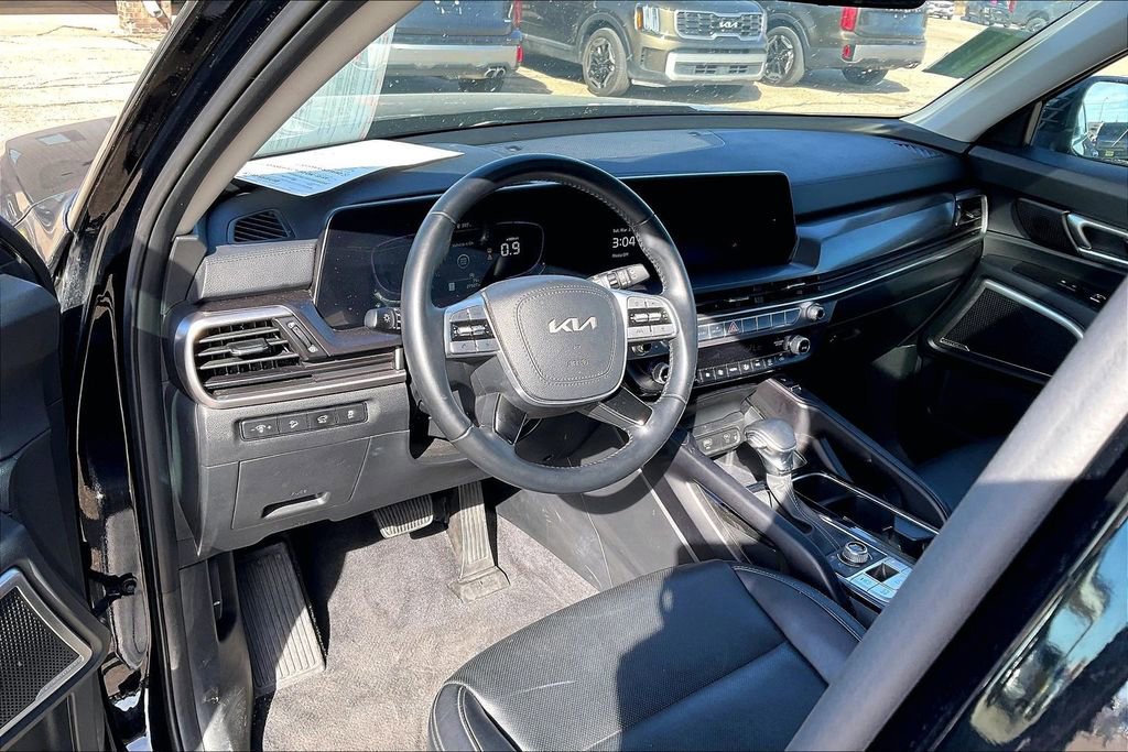 Used 2025 Kia Telluride S image 7