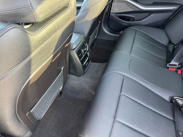 Used 2021 BMW 330i xDrive Sedan w/ M Sport Package image 17