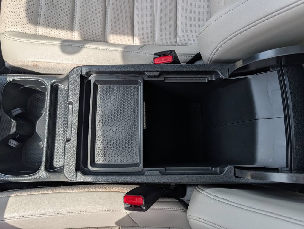 Used 2025 Honda CR-V EX-L image 16