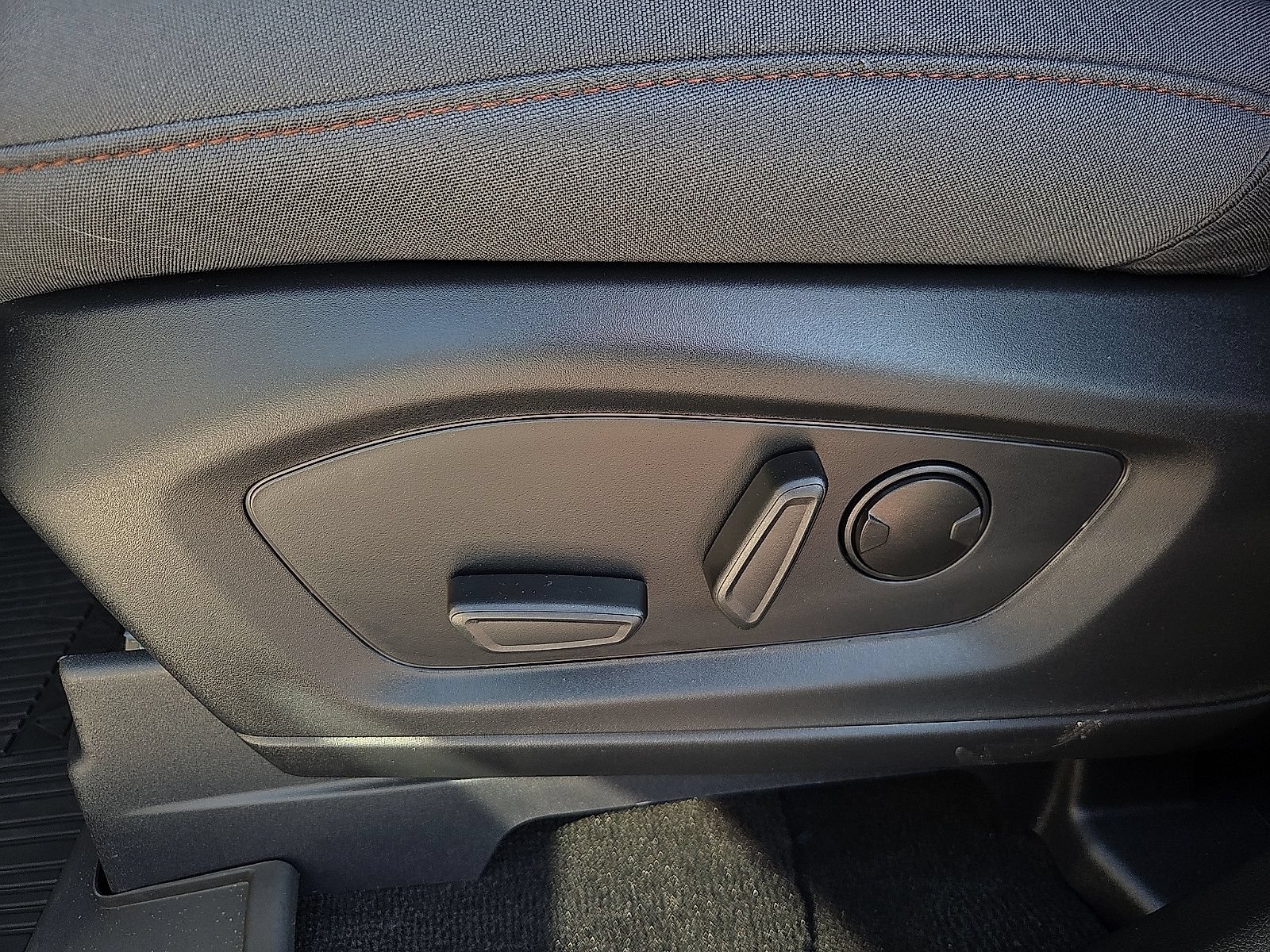 Certified 2026 Ford Explorer Active RWD image 16