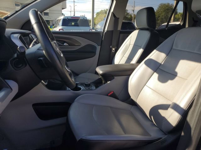 Used 2023 GMC Terrain SLT image 16