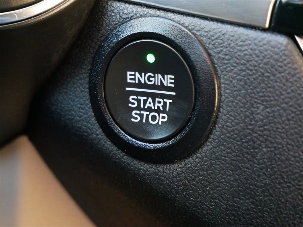 Certified 2022 Ford Escape Titanium image 20