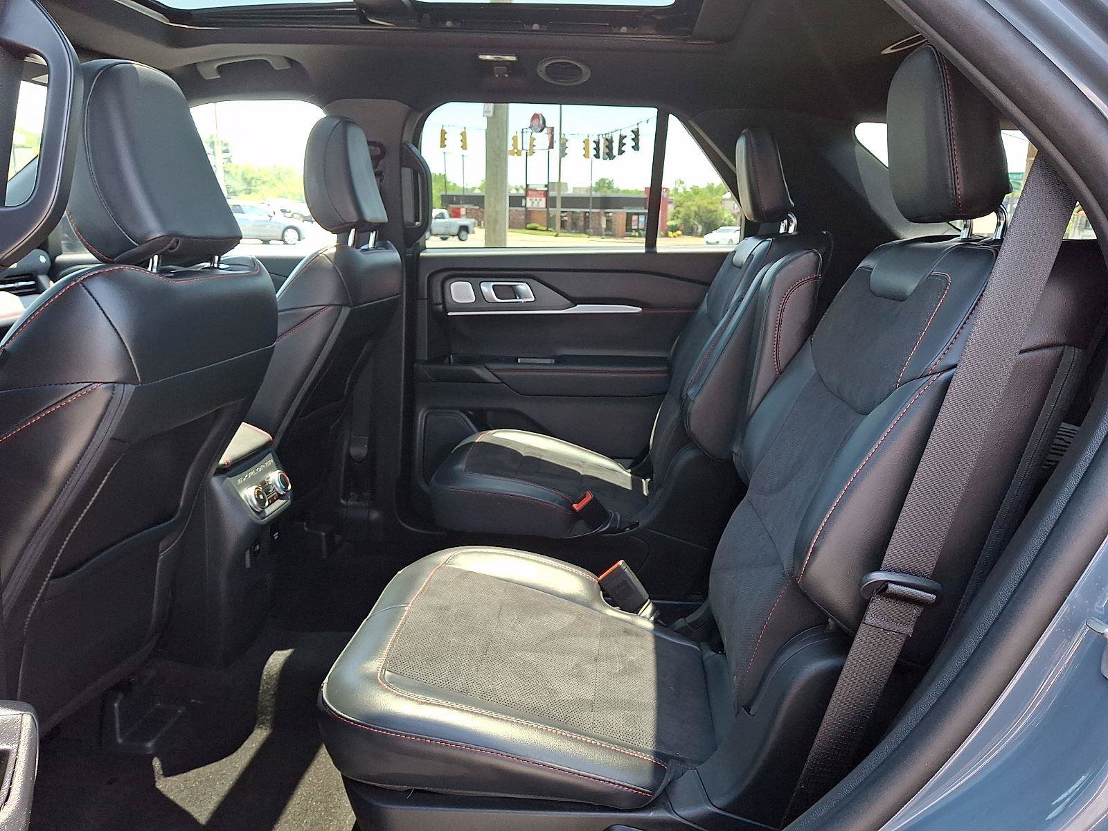 Certified 2025 Ford Explorer ST w/ Sun And Sound Package AWD/4WD image 12