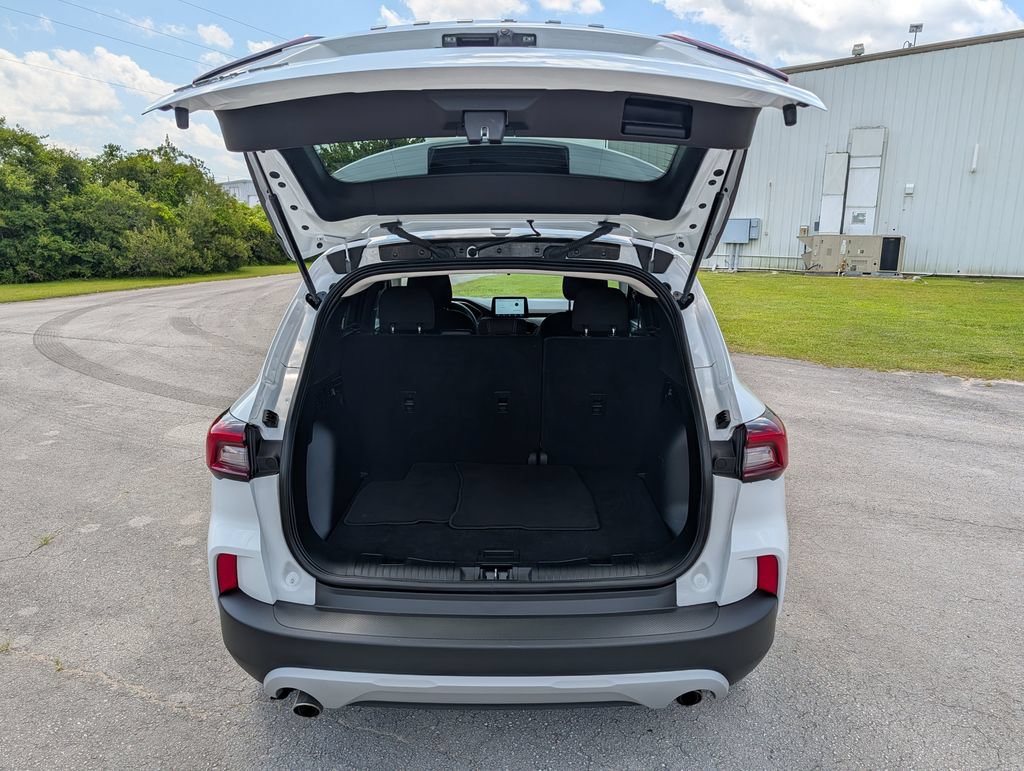 Certified 2025 Ford Escape Active FWD image 27