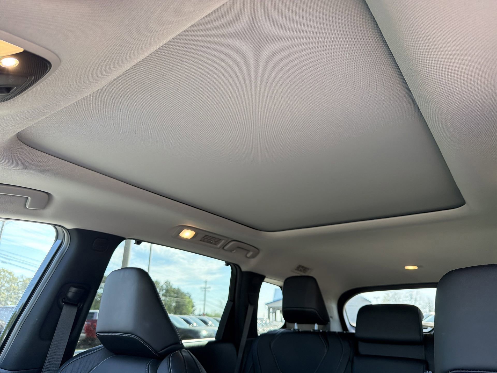 Used 2023 INFINITI QX60 Luxe w/ Cargo Package FWD image 12