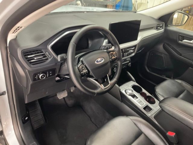Certified 2025 Ford Escape Platinum image 7