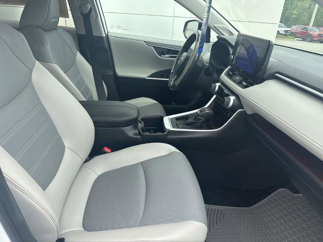 Used 2024 Toyota RAV4 Limited w/ Weather Package image 33