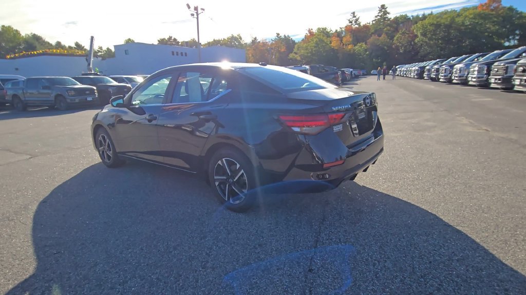 Used 2024 Nissan Sentra SV FWD image 16